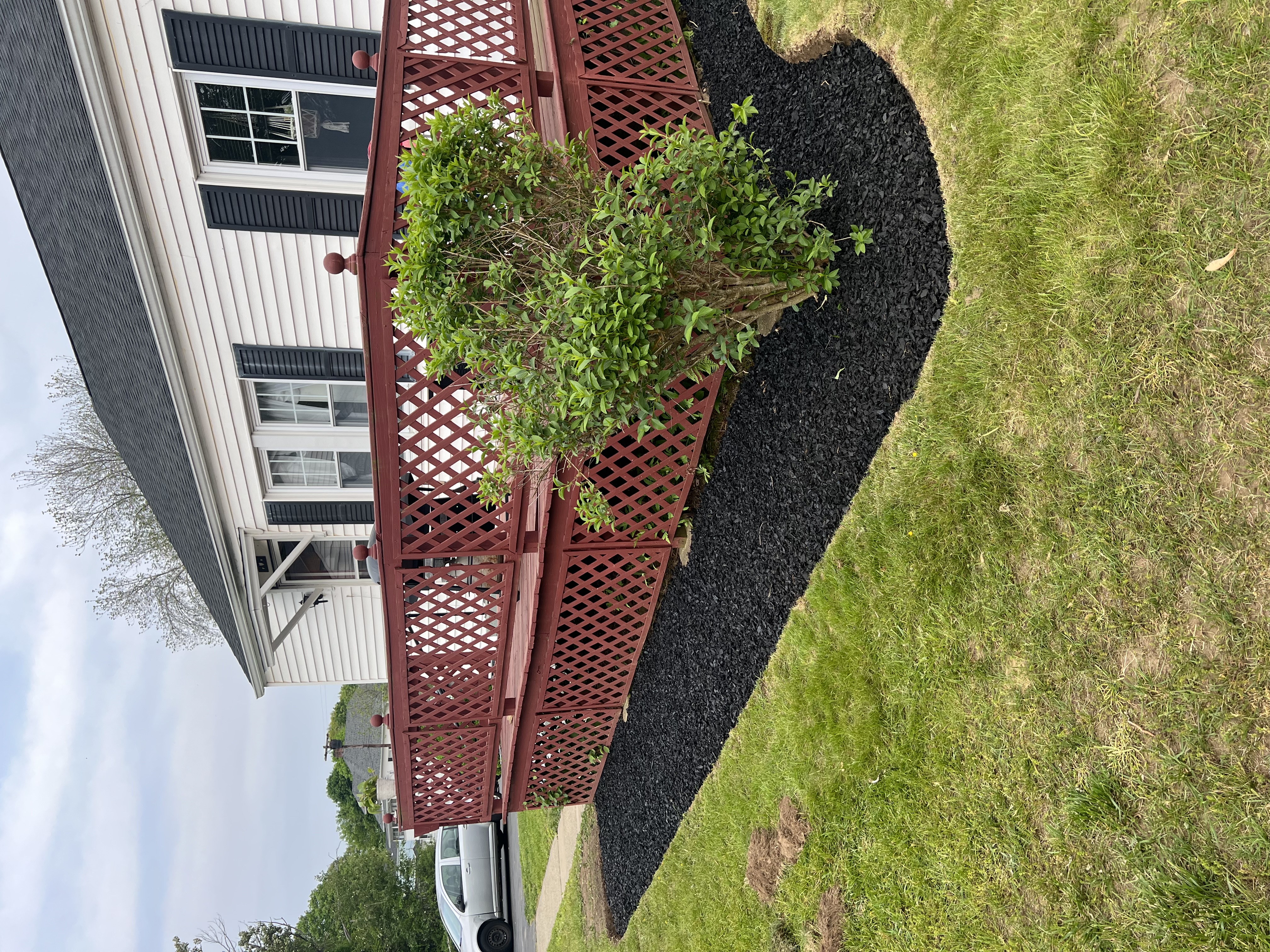 Mulch installation service in Plainfield CT